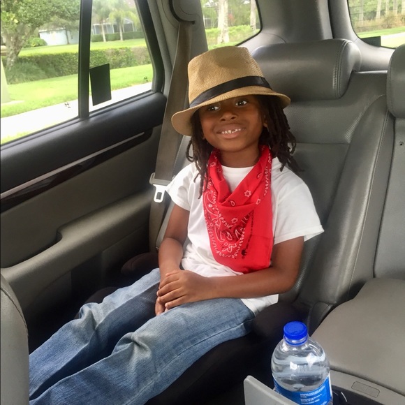 MEET MY ONLY EMPLOYEE, Jojo the DELIVERY MAN!!!😍 - Picture 1 of 8